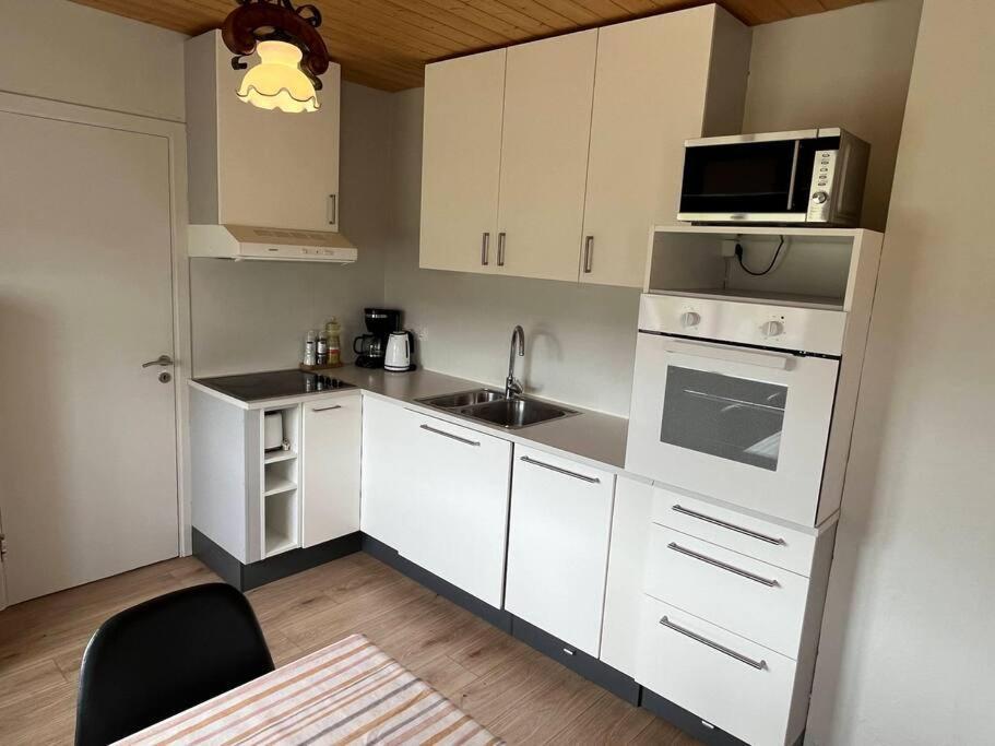 Black Valley Apartment Thoroddsstathir Bagian luar foto