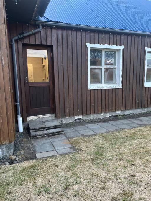 Black Valley Apartment Thoroddsstathir Bagian luar foto